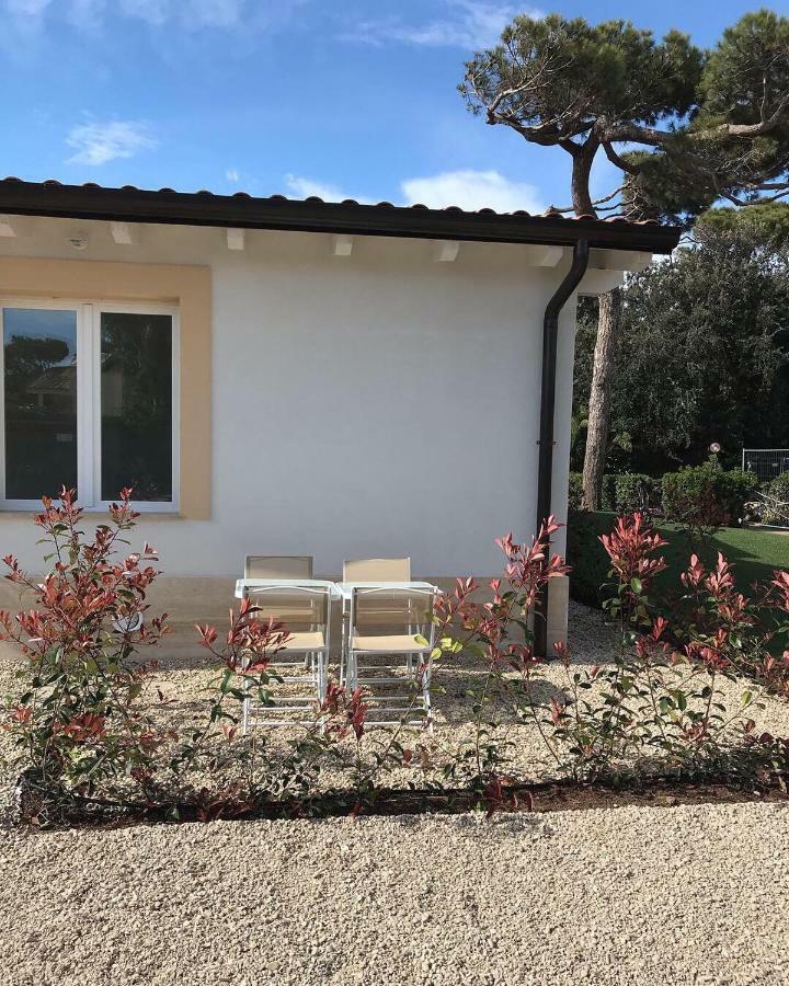Hotel Il Miraggio Fregenae Exterior foto